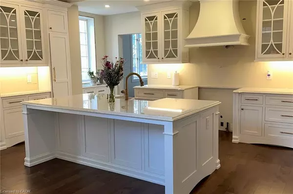 Dunnville, ON N1A 1T4,417 Broad Street W