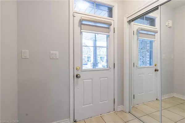 Thorold, ON L2V 0K9,49 Ever Sweet Way