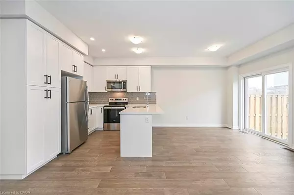 Hamilton, ON L9A 4T1,20 Jellicoe Court