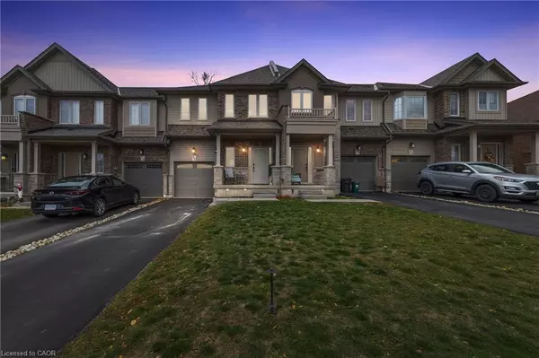 17 Dennis Drive, Smithville, ON L0R 2A0