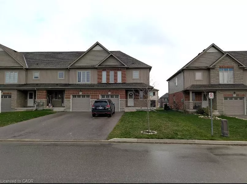 371 Vincent Drive, Ayr, ON N0B 1E0