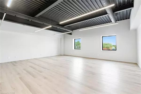 1232 Northside Road #204, Burlington, ON L7M 1H6