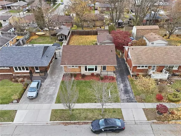 Cambridge, ON N3H 2E2,1057 Clare Avenue