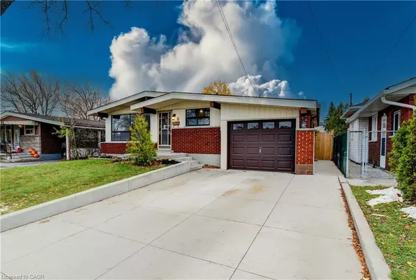 6 Jasmine Street, Hamilton, ON L8V 2M9