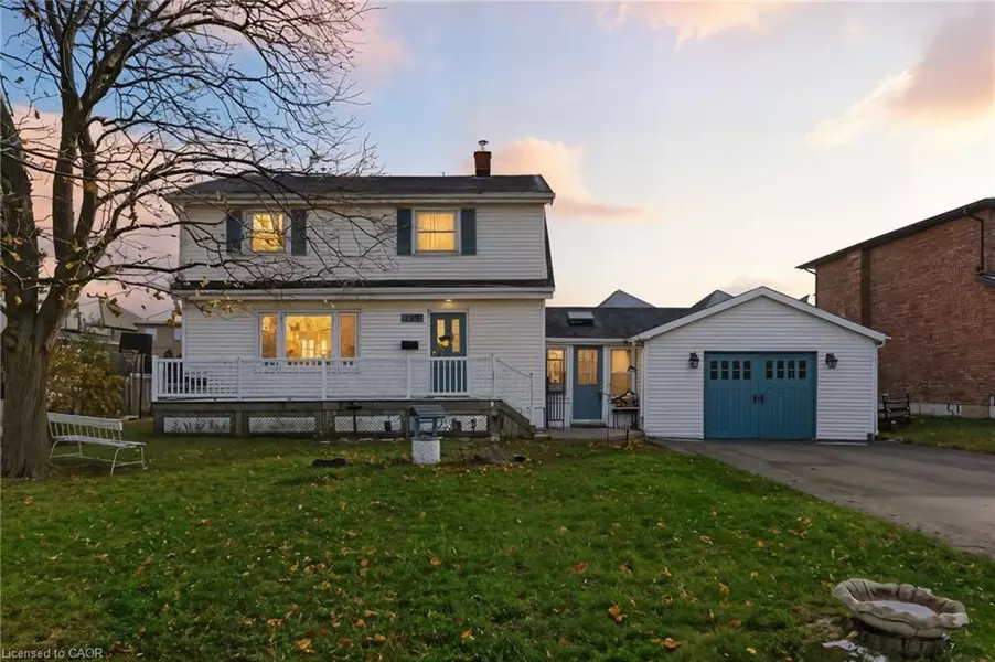 160 First Road W, Stoney Creek, ON L8J 2R4