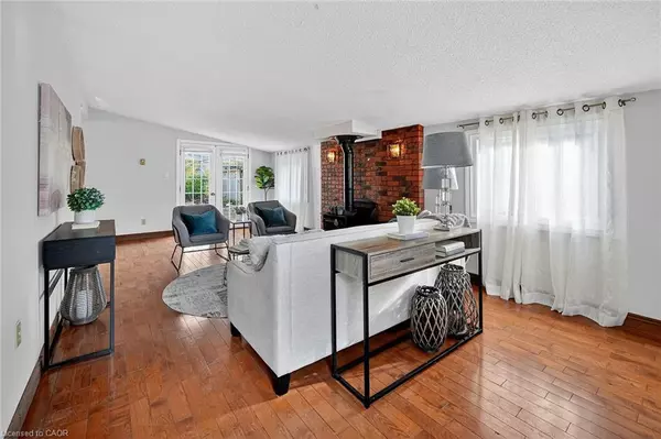 Grimsby, ON L3M 2R6,15 Grand Avenue