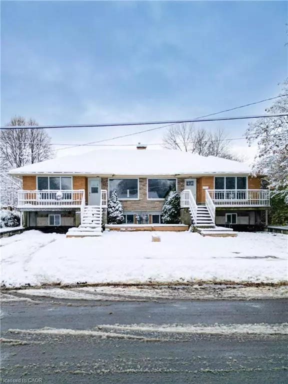 106 South Street E #2, Aylmer, ON N5H 1P8