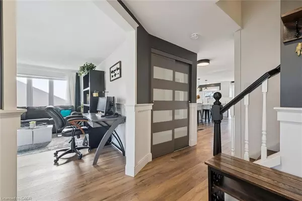 Cambridge, ON N3C 3Y5,3 Alona Avenue