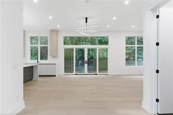 Burlington, ON L7L 2H6,135 Secord Lane