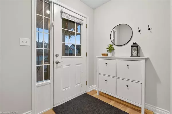 Kitchener, ON N2R 1V2,70 Cannes Street