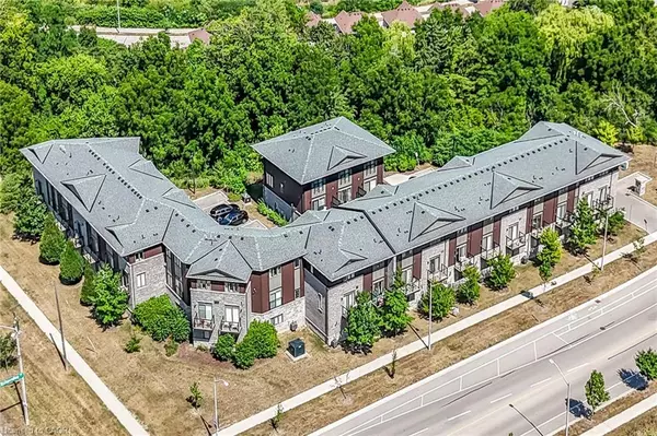 23 Echovalley Drive #12, Stoney Creek, ON L8J 0K4