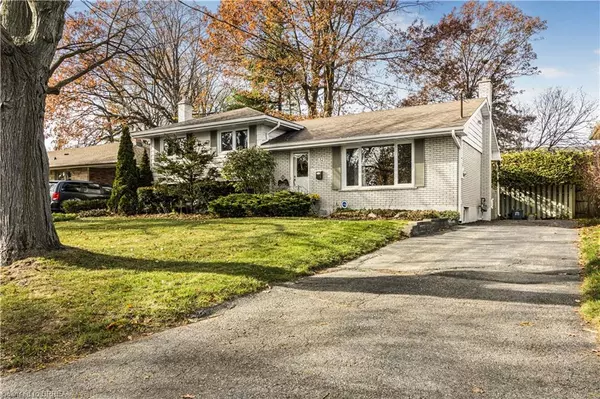 32 Pusey Boulevard, Brantford, ON N3R 2S2