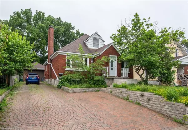 467 Stirling Avenue S, Kitchener, ON N2M 3J3