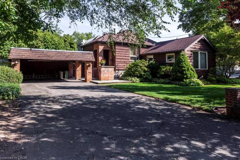 Dundas, ON L9H 2C9,17 Alma Street