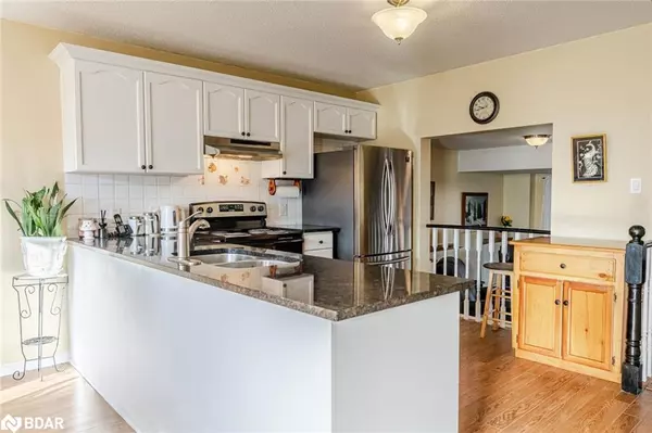 Barrie, ON L4N 0W1,222 Country Lane