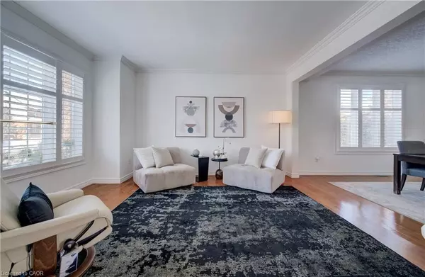 Kitchener, ON N2K 4J9,169 Falconridge Drive