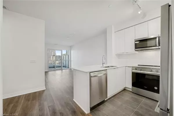 Mississauga, ON L5R 0H4,15 Watergarden Drive