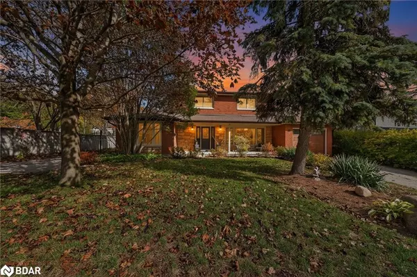 Barrie, ON L4M 4B5,15 Rodney Street