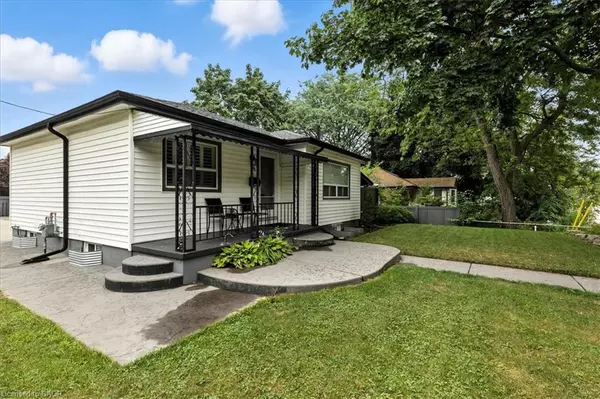 Brantford, ON N3R 4Y6,50 Grove Crescent