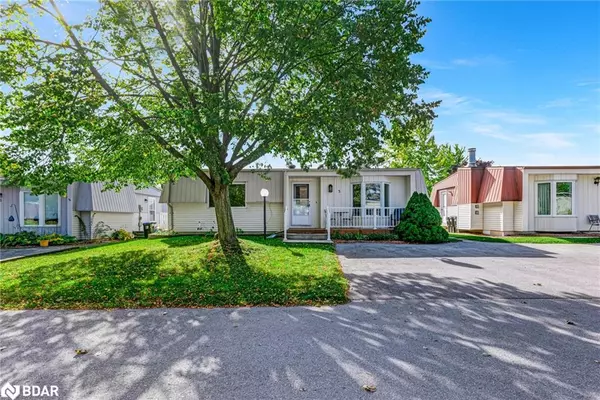 3 Comforts Cove, Innisfil, ON L9S 1S3