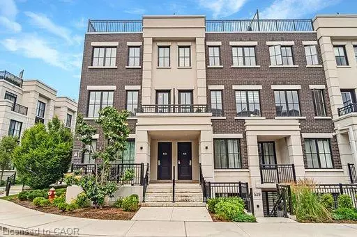 657 Cricklewood Drive #532, Mississauga, ON L5G 0B9