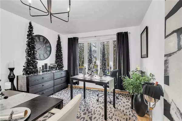 Kitchener, ON N2N 3G8,67 West Acres Crescent