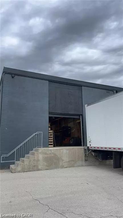 Burlington, ON L7M 1K5,1153 Pioneer Road #B1