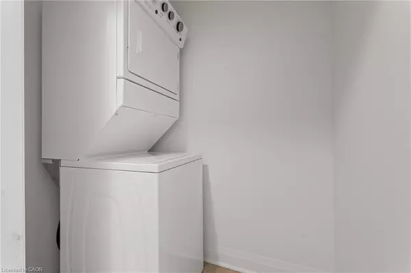 Hamilton, ON L0R 1P0,1936 Rymal Road E #511