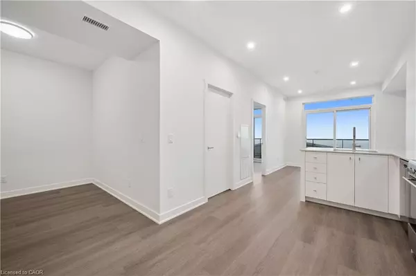 Kitchener, ON N2G 0G5,25 Wellington Street S #2901