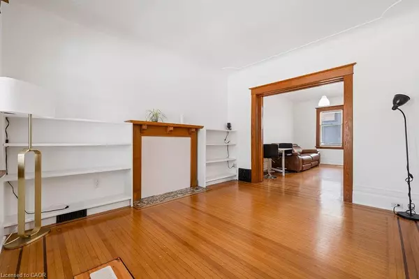 Hamilton, ON L8M 3C8,35 Gage Avenue S #1