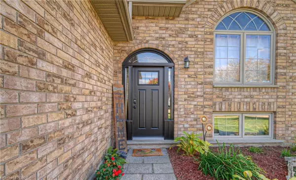 Brantford, ON N3S 0A3,14 Laycock Street