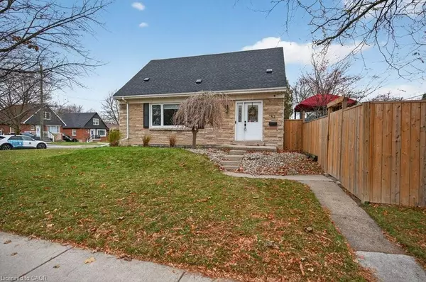 52 Sylvia Crescent, Hamilton, ON L8K 2A9