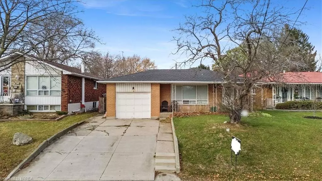 Hamilton, ON L9C 3R2,698 West 5th Street