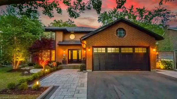 484 Aspen Forest Drive, Oakville, ON L6J 6H7