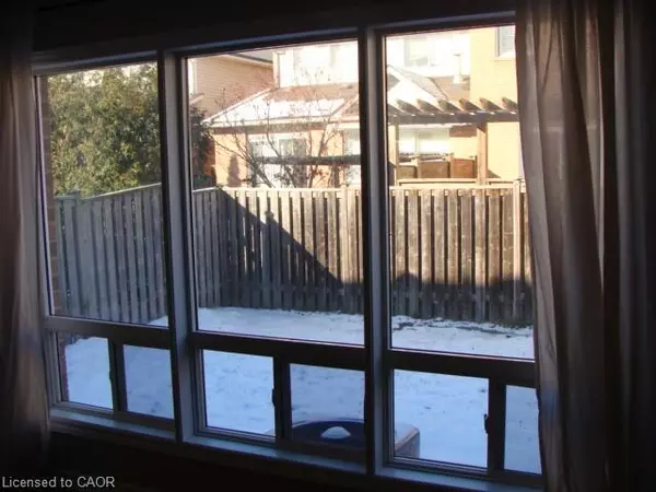 Milton, ON L9T 5W3,1065 Barclay Circle