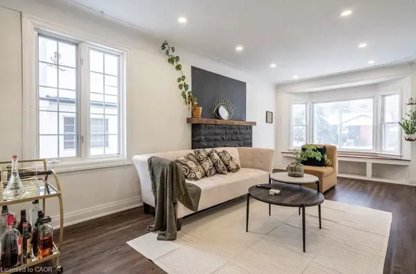 Hamilton, ON L9A 1K3,122 Queensdale Avenue E