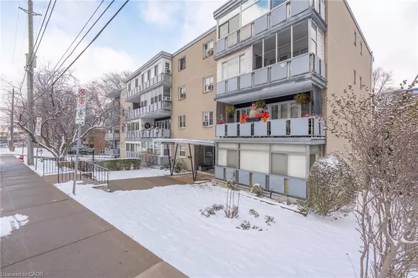 Hamilton, ON L8N 2G1,107 St. Josephs Drive #106