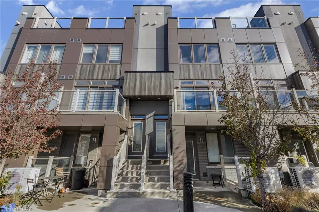 Waterdown, ON L8B 1W6,261 Skinner Road #16