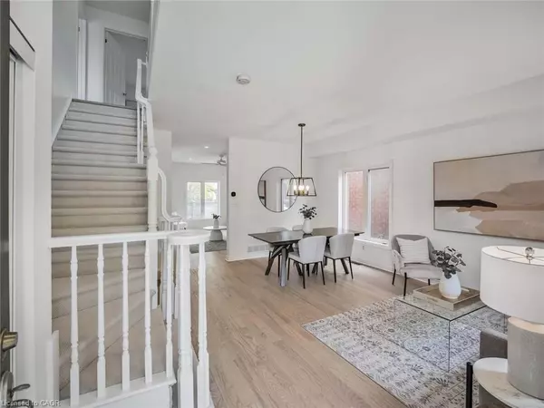 Burlington, ON L7L 7K9,5228 Garland Crescent