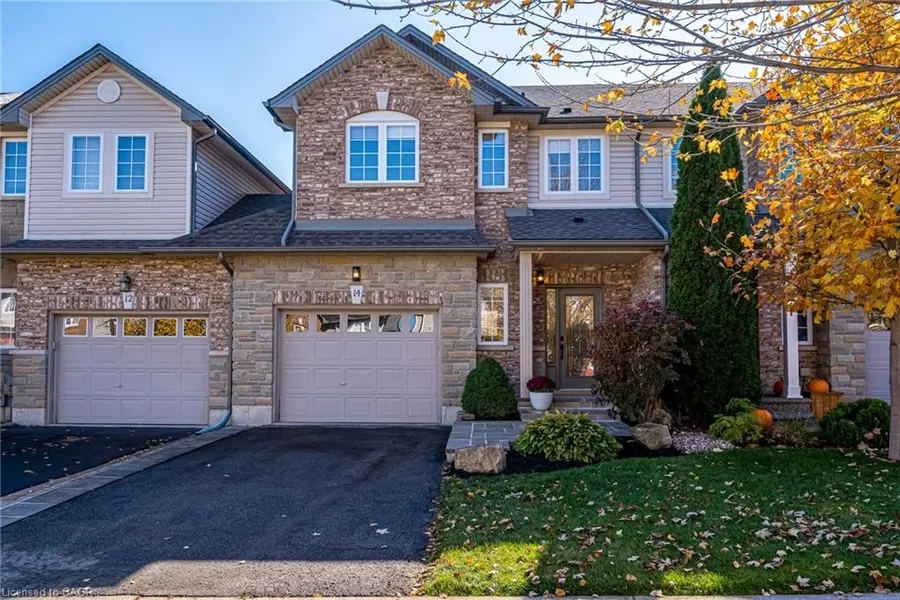 14 Olivia Place, Ancaster, ON L9K 1R3