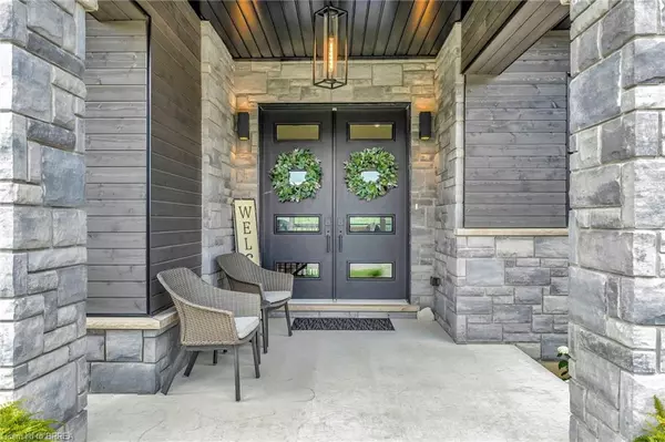 Brantford, ON N3T 5L7,14 Hudson Drive