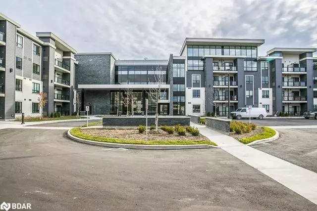 3170 Erin Mills Parkway #310, Mississauga, ON L5L 0B6