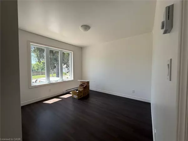 Simcoe, ON N3Y 1K8,243 Grove Street #E