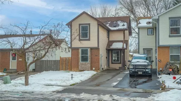 5 Enfield Crescent, Brantford, ON N3P 1B3