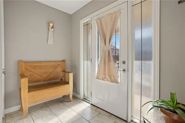 214 Snyders Road E #4, Baden, ON N3A 0A6