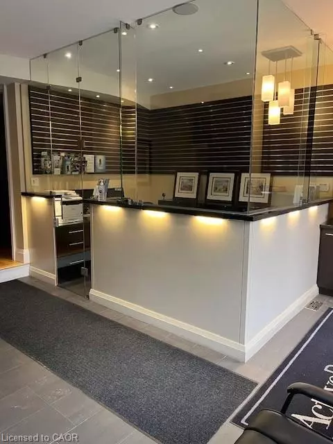 Hamilton, ON L8G 1H6,58 King Street
