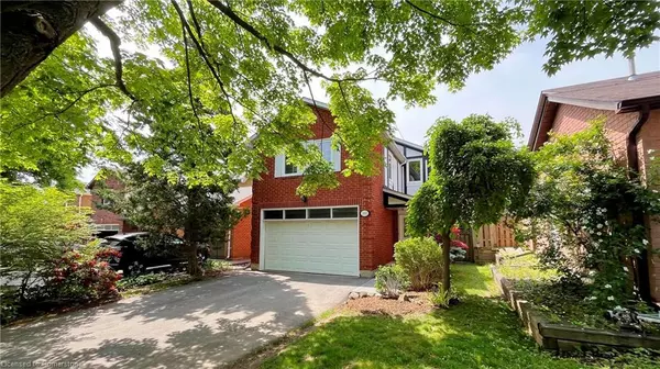 2192 Margot Street, Oakville, ON L6H 3M1