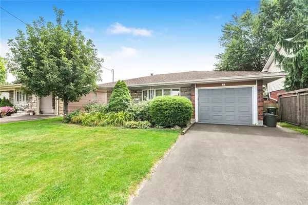 14 Calvert Avenue, Hamilton, ON L8G 2K4