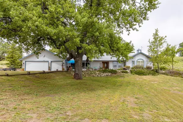 29701 Poso Court, Tehachapi, CA 93561