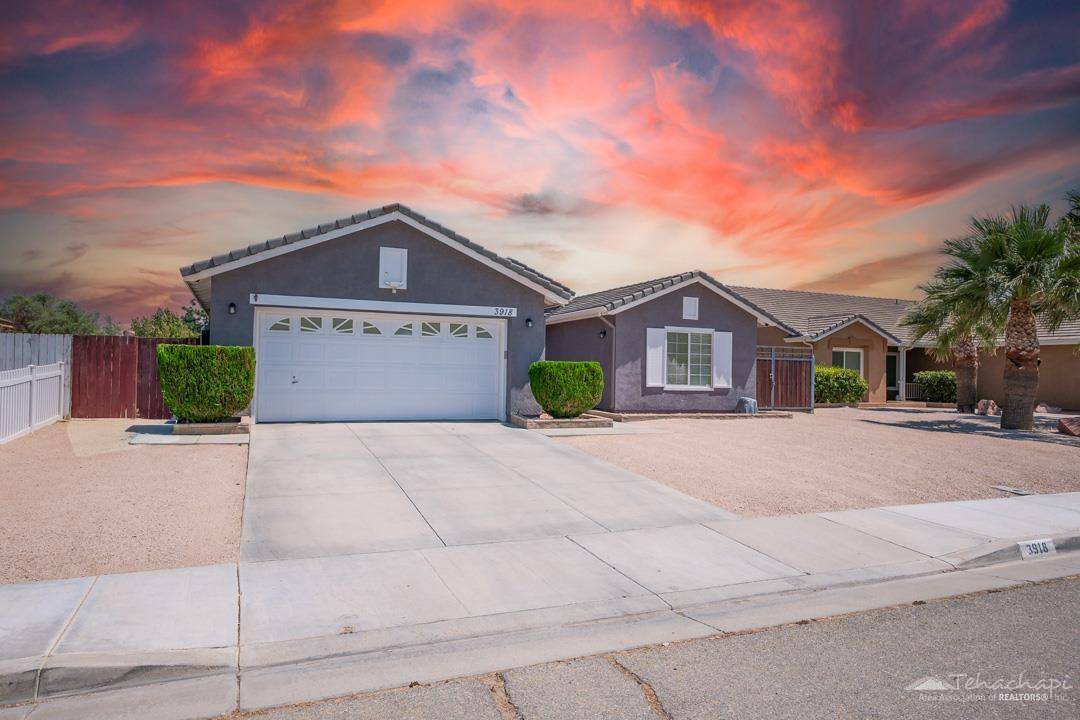 3918 Pacific Avenue, Rosamond, CA 93560